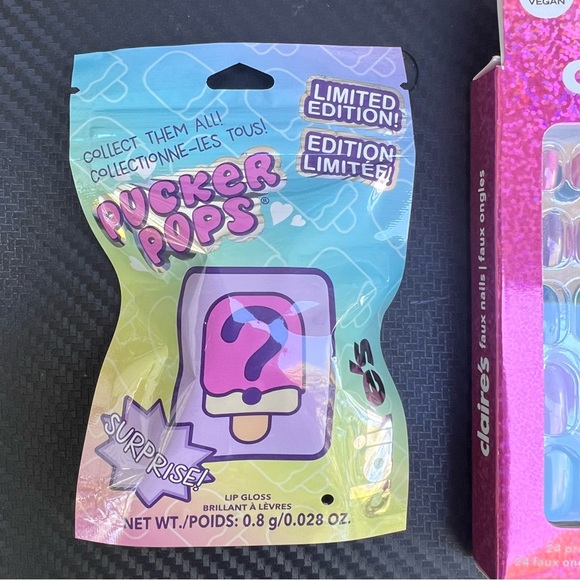 Claire's Gift Set Bundle-Nails, Eyeshadow Makeup, Surprise Pucker Pop Lip Gloss - Picture 3 of 9